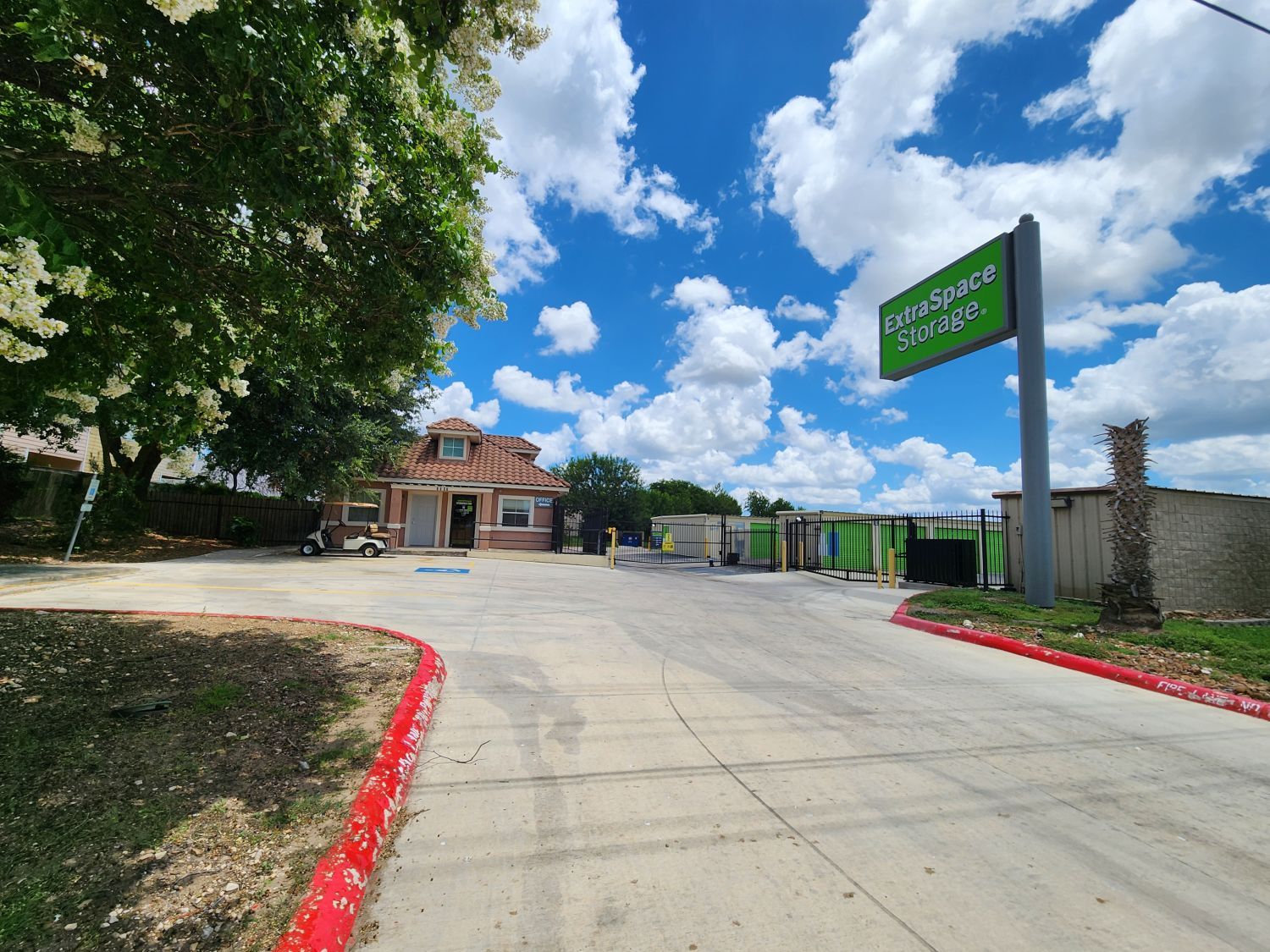 5×5 Self Storage Unit in San Antonio, TX 9403 Marbach Rd San Antonio, Texas
