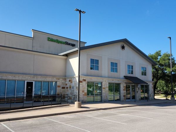 Extra Space Storage facility at 71 Wildwood Dr - Georgetown, TX