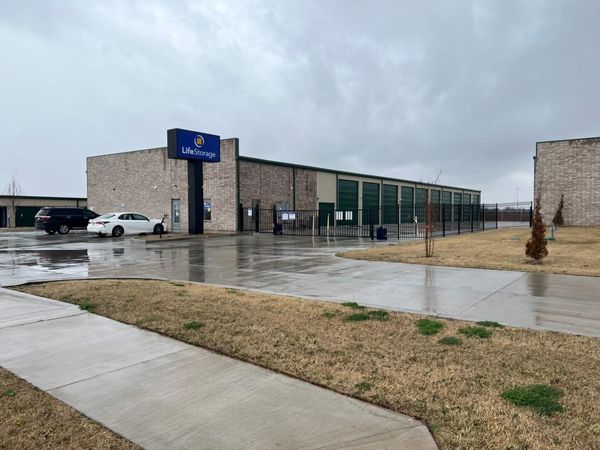 Life Storage facility on 9401 S Eastern Ave - Oklahoma City, OK