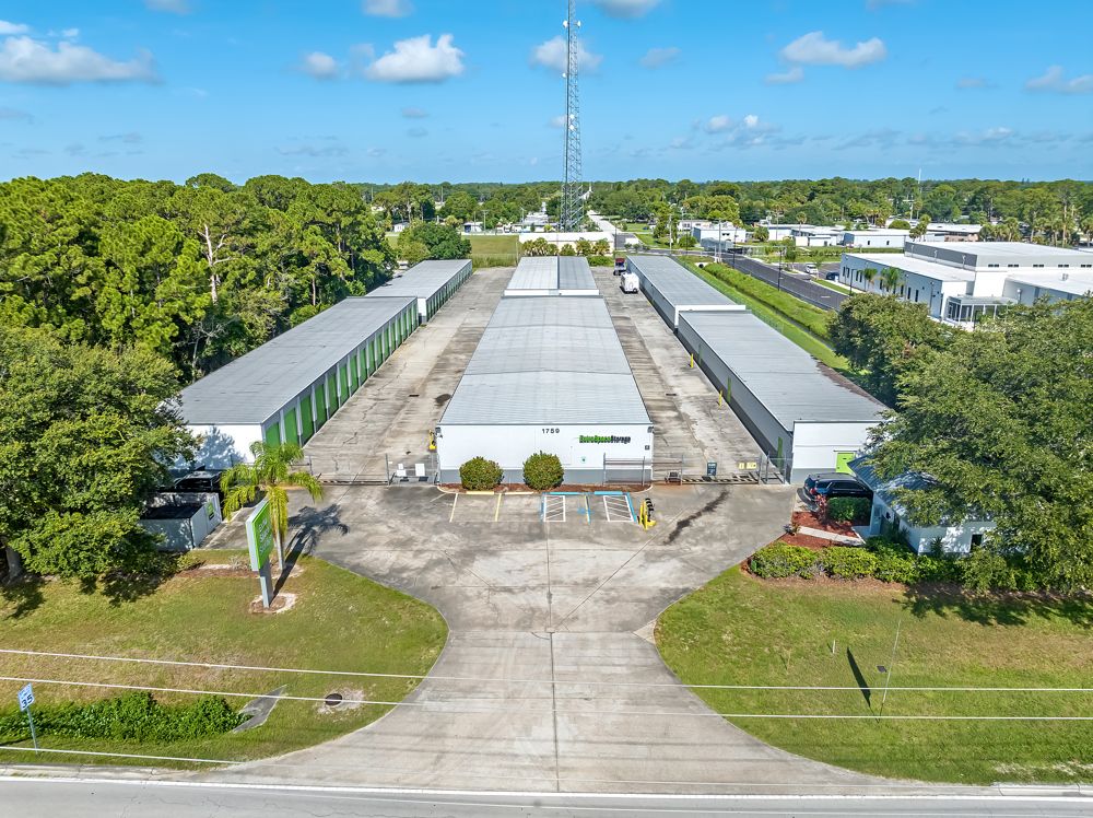 Extra Space Storage  801 N Cocoa Blvd in Cocoa, FL