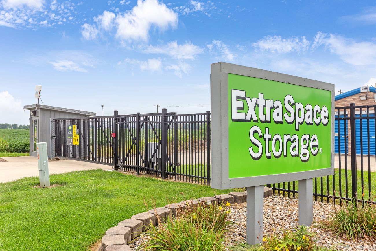 10×20 Self Storage Unit in Troy, IL 7708 Plummer Business Dr Troy, Illinois