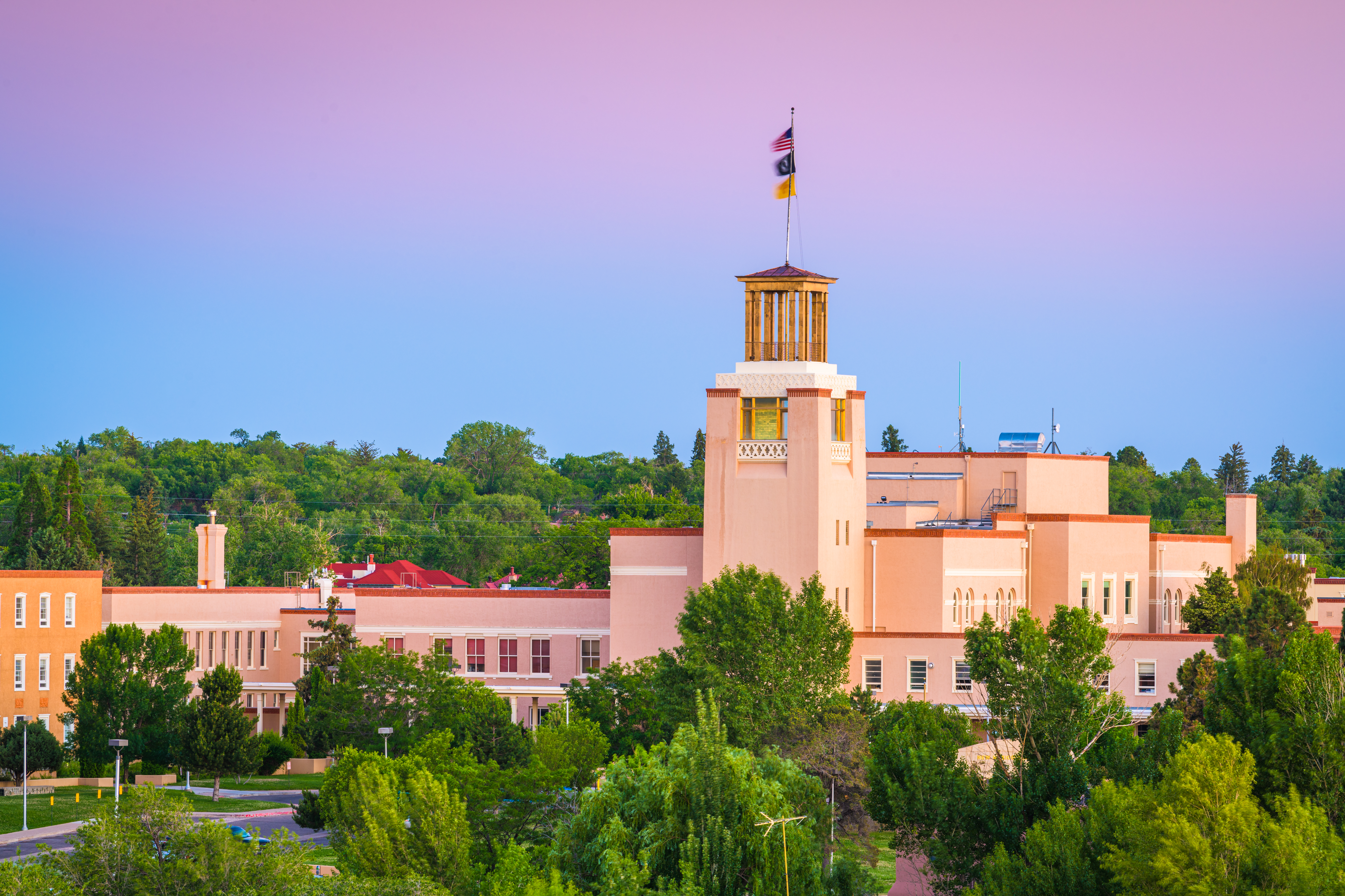 Article Image: Where to Get Free & Cheap Moving Boxes in Santa Fe