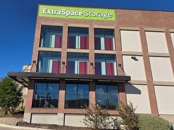Extra Space Storage facility at 1403 Austin Hwy - San Antonio, TX