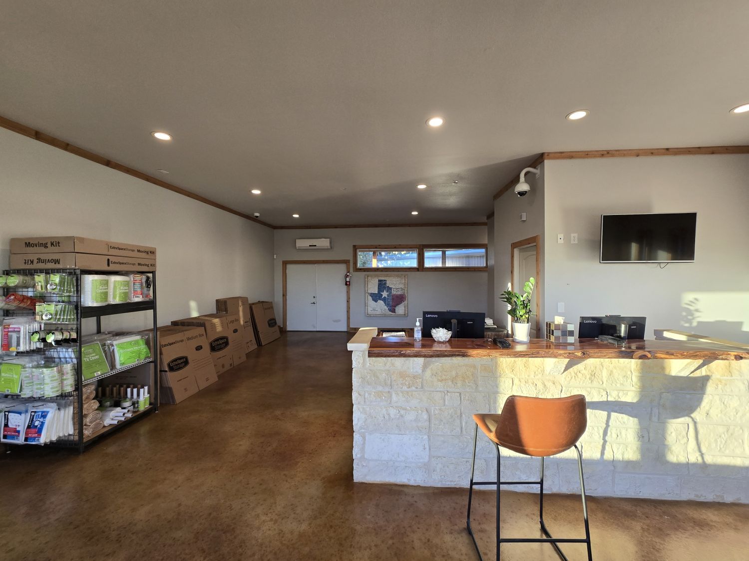 20×10 Parking Lot in Boerne, TX 1730 River Rd Boerne, Texas 3