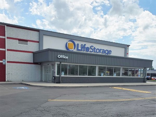 Life Storage facility on 1771 Brighton Henrietta Town Line Rd - Rochester, NY