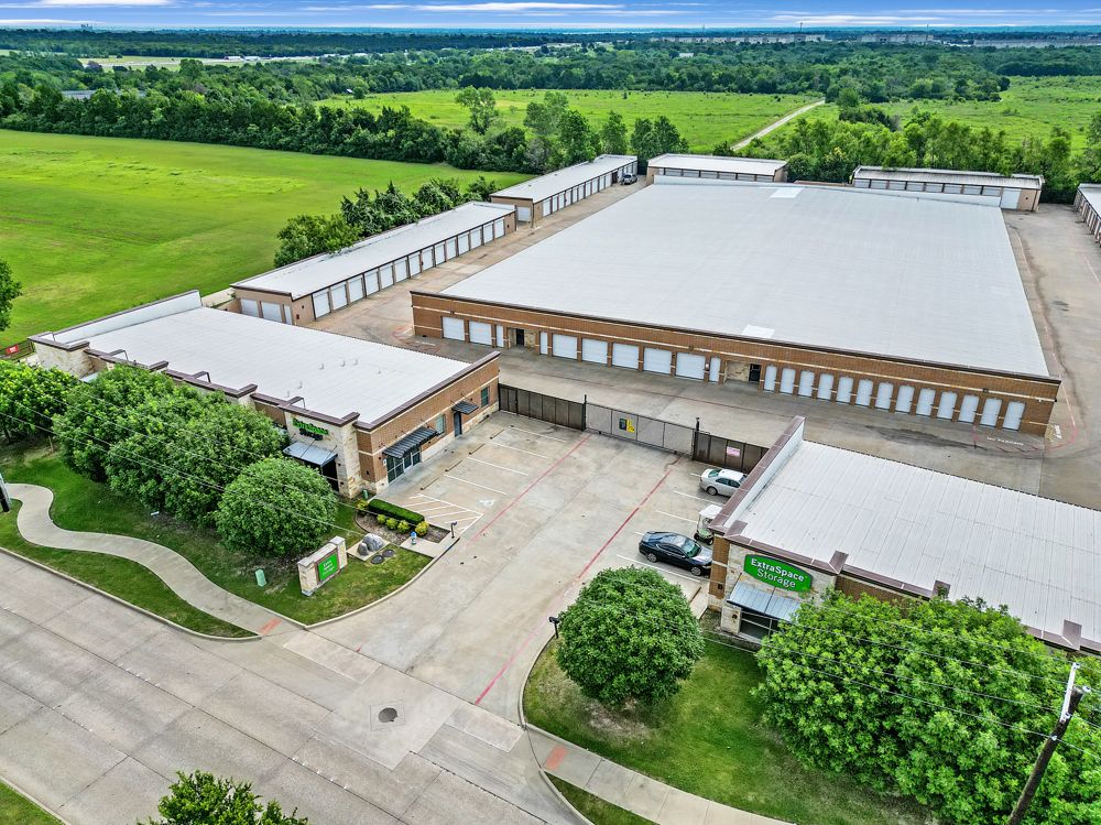 Extra Space Storage  1350 N Belt Line Rd in Mesquite, TX