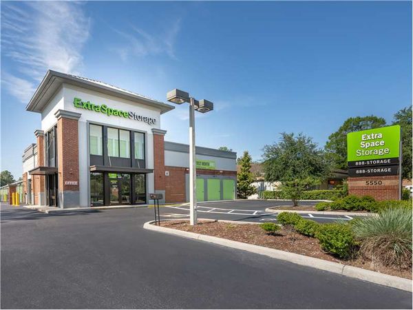 Extra Space Storage facility at 5550 Timuquana Rd - Jacksonville, FL