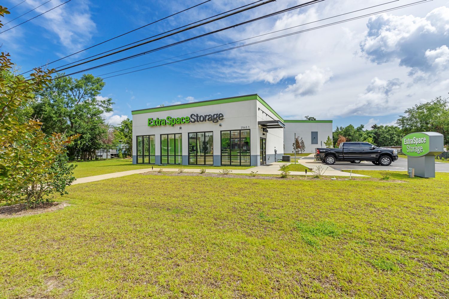 20×10 Garage in Tallahassee, FL 2540 W Tennessee St Tallahassee, Florida