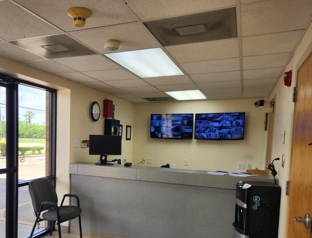 33×16 Garage in Beaumont, TX 1655 S Major Dr Beaumont, Texas 3