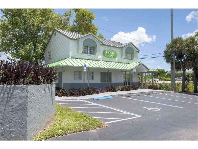 4×4 Self Storage Unit in Davie, FL 3401 S State Road 7 Davie, Florida