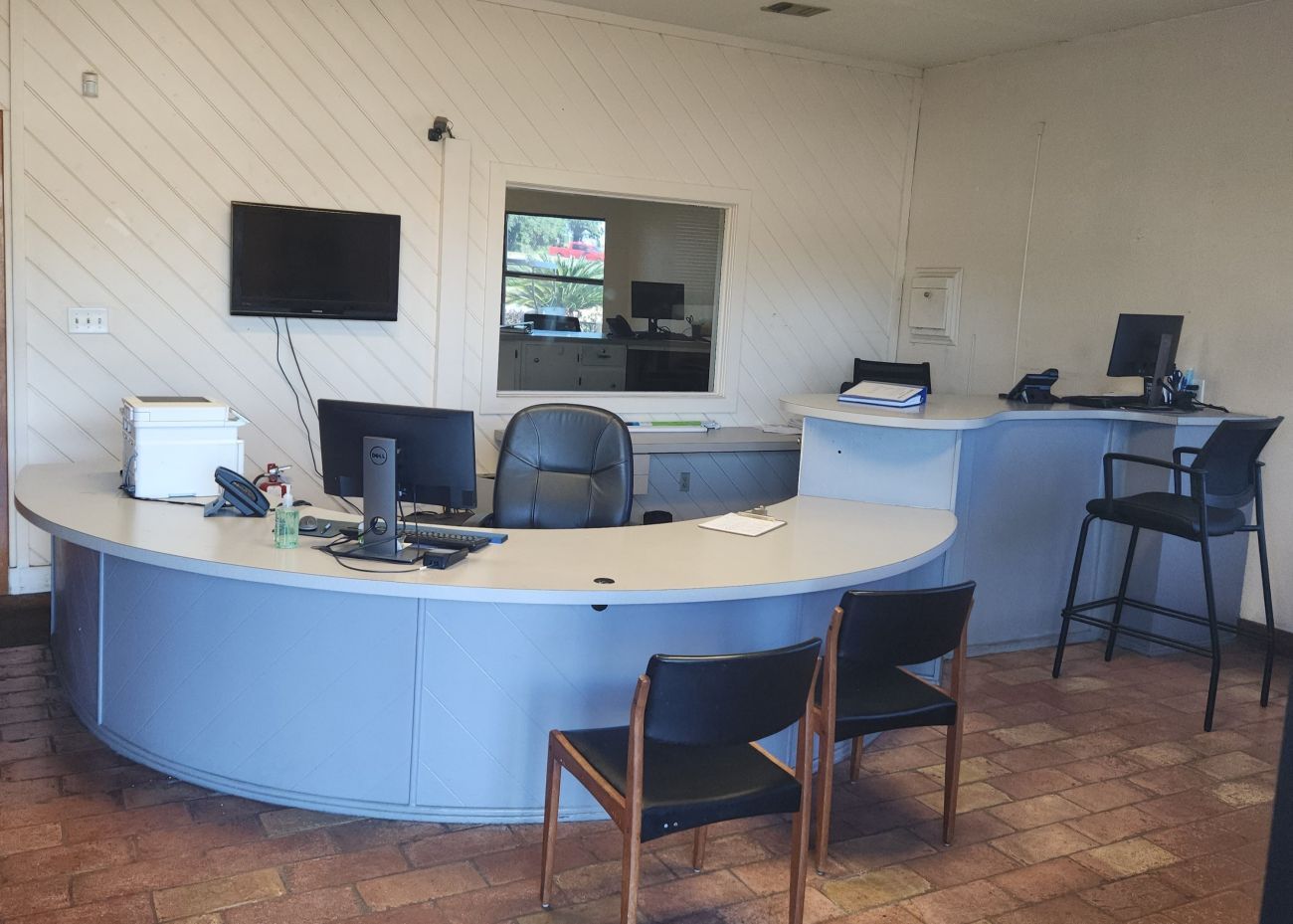 10×20 Garage in Pensacola, FL 195 E Fairfield Dr Pensacola, Florida 3