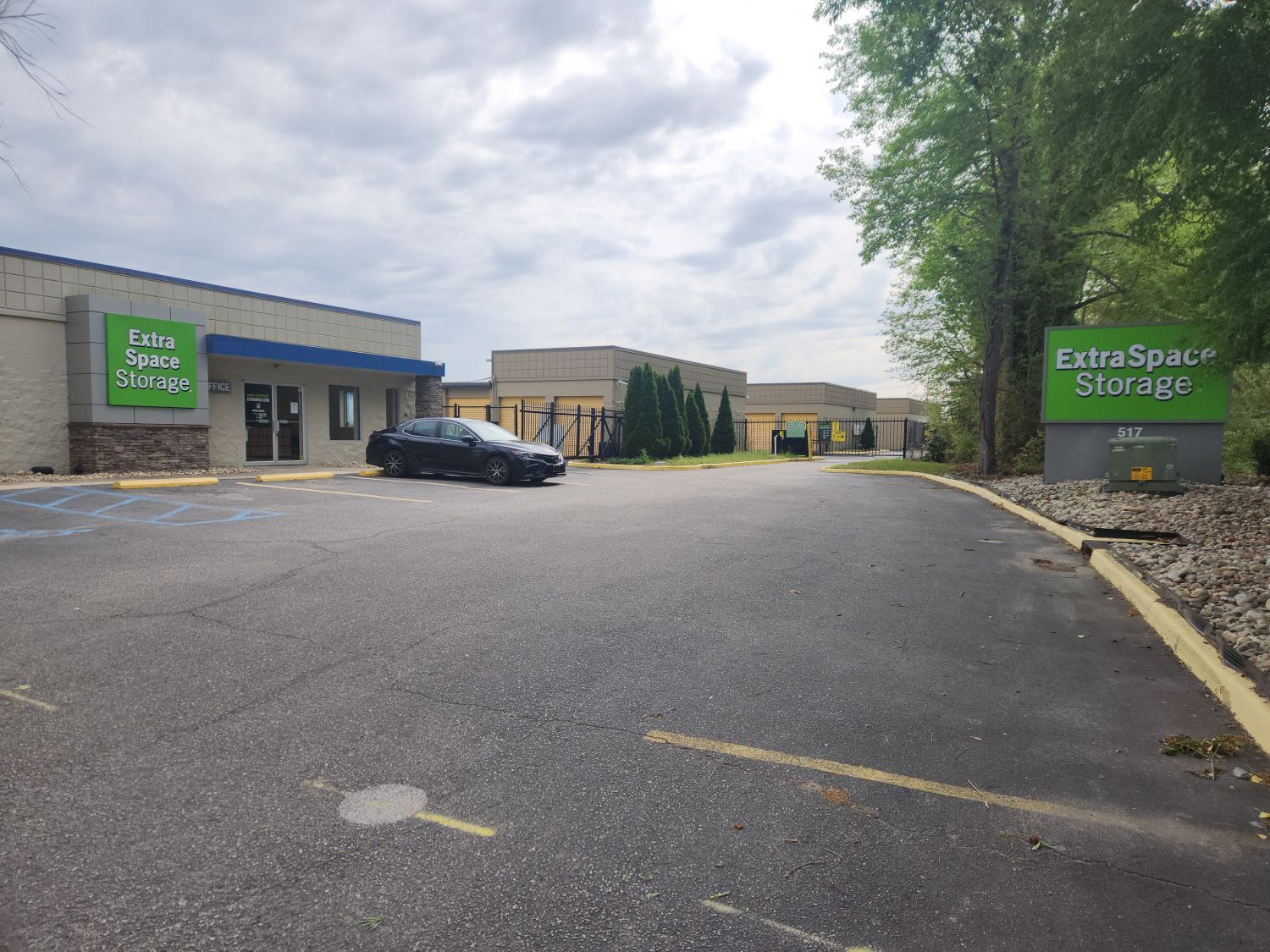 15×8 Self Storage Unit in Chesapeake, VA 517 Volvo Pkwy Chesapeake, Virginia