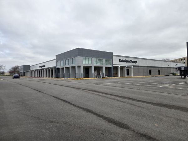Extra Space Storage facility at 1850 44th St SE - Kentwood, MI
