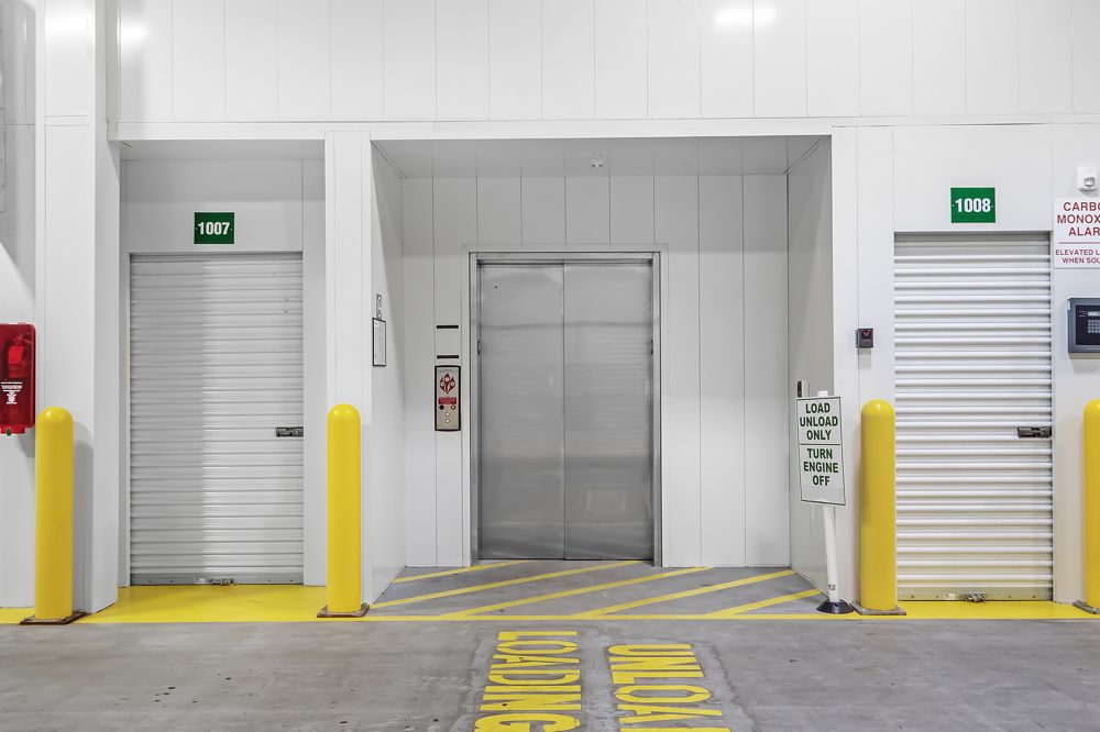 Extra Space Storage  10461 Manchester Rd in St Louis, MO