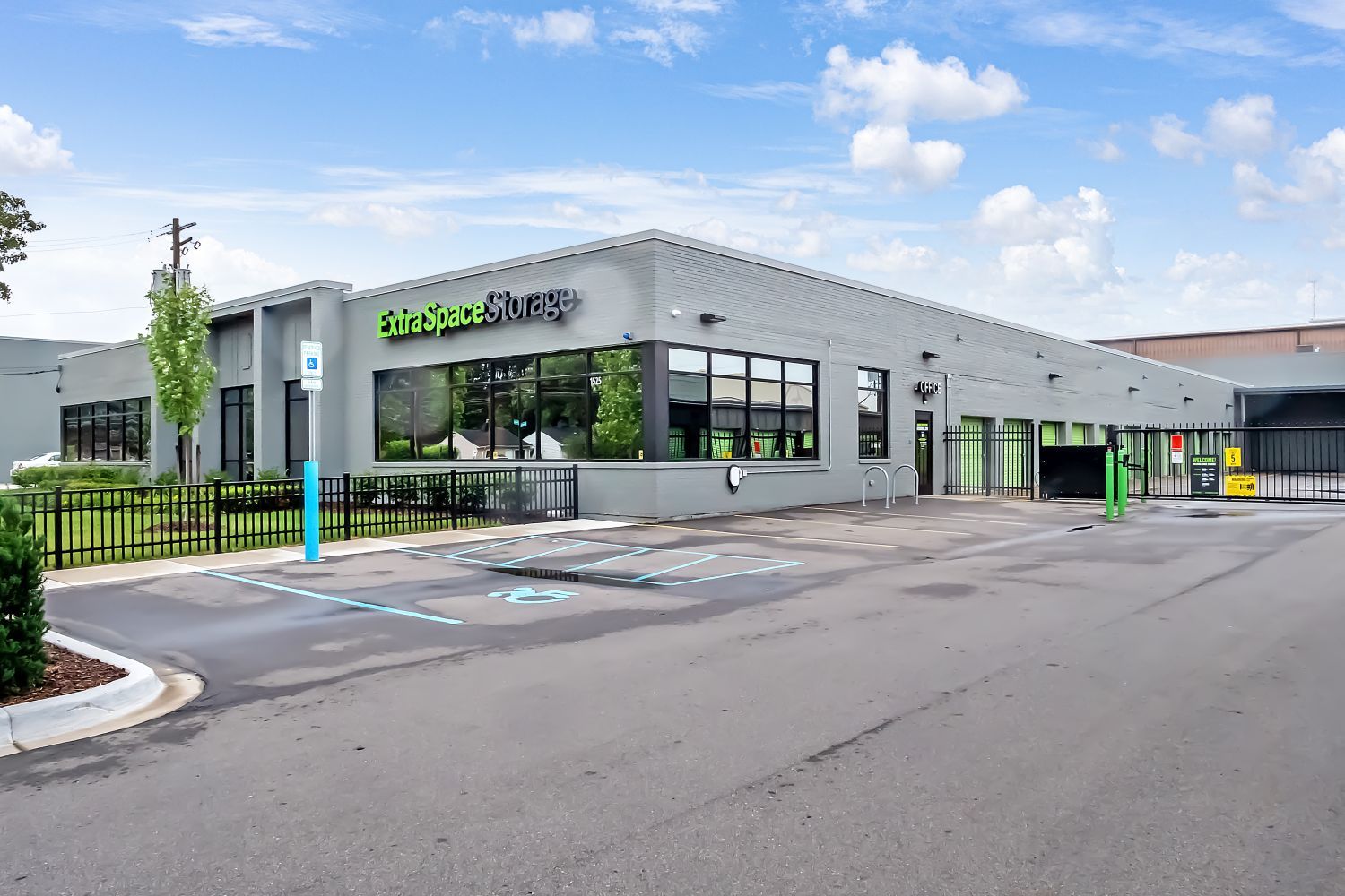 Self Storage Unit in Ferndale, Michigan 0