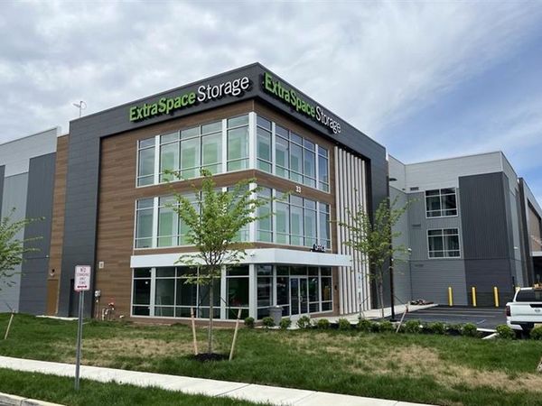 Extra Space Storage facility at 33 Beaver Ave - Mt Laurel, NJ