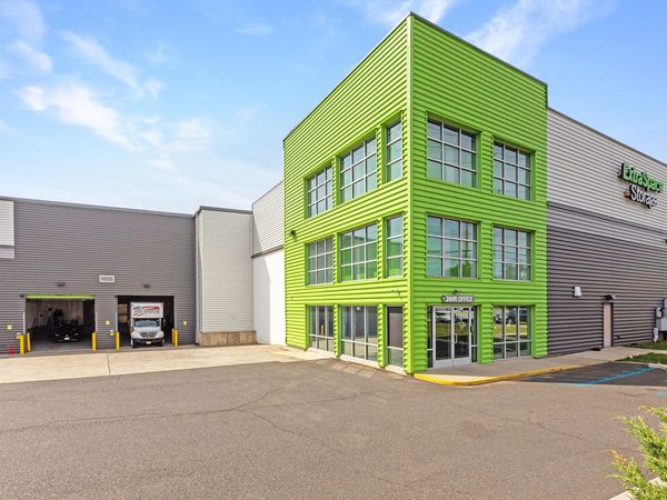 Extra Space Storage facility at 1007 Jersey Ave - New Brunswick, NJ