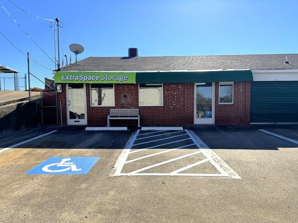 Extra Space Storage facility at 413 N Main St - Euless, TX