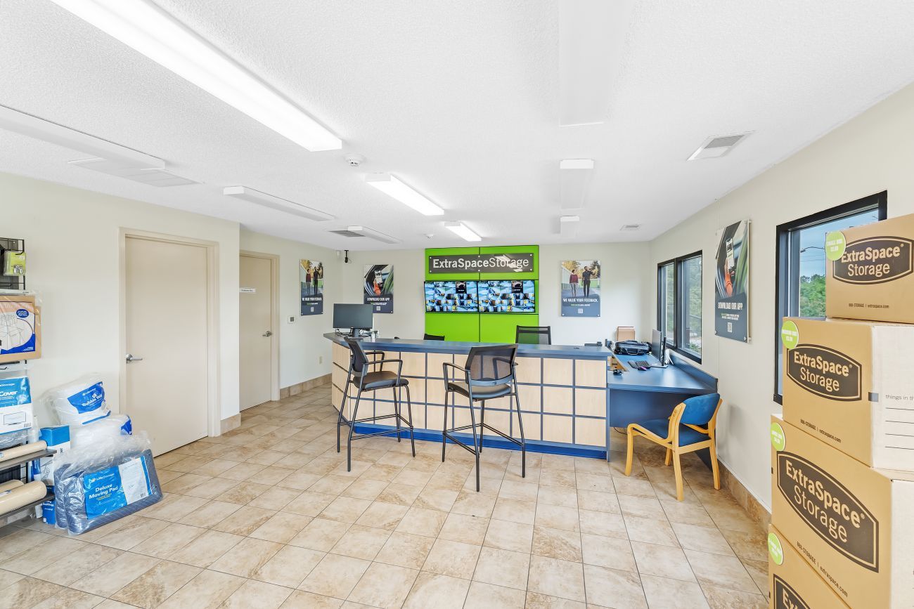 10×20 Garage in Raleigh, NC 2401 S Wilmington St Raleigh, North Carolina 3