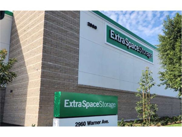 Extra Space Storage facility at 2960 Warner Ave - Irvine, CA