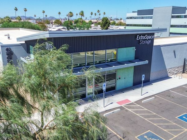 Extra Space Storage facility at 3615 N 27th Ave - Phoenix, AZ