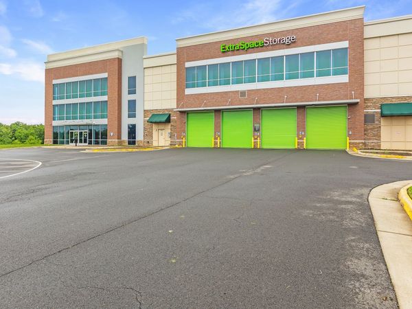 Extra Space Storage facility at 43735 Eastgate View Dr - Chantilly, VA