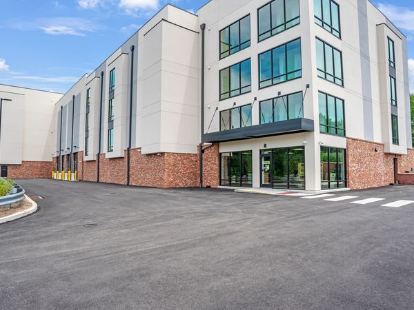 Extra Space Storage facility at 1055 Virginia Dr - Fort Washington, PA