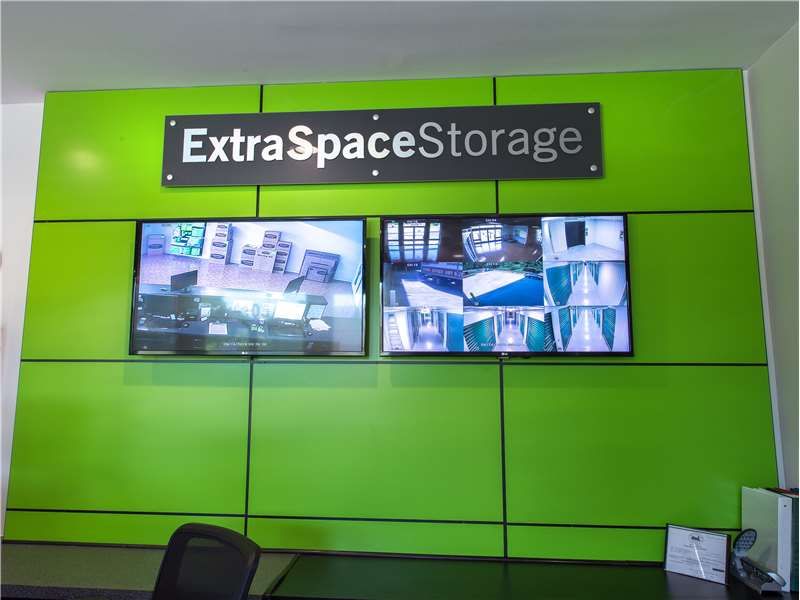 Extra Space Storage  4105 George Busbee Pkwy NW in Kennesaw, GA