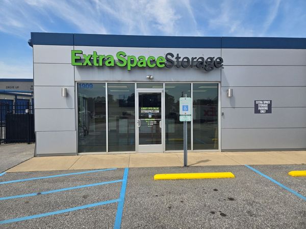 Extra Space Storage facility at 1909 Boiling Springs Rd - Boiling Springs, SC