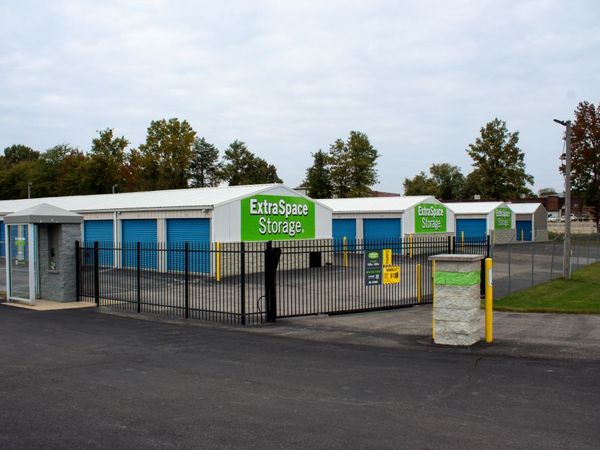 Extra Space Storage facility at 150 SE 21st St - Washington, IN