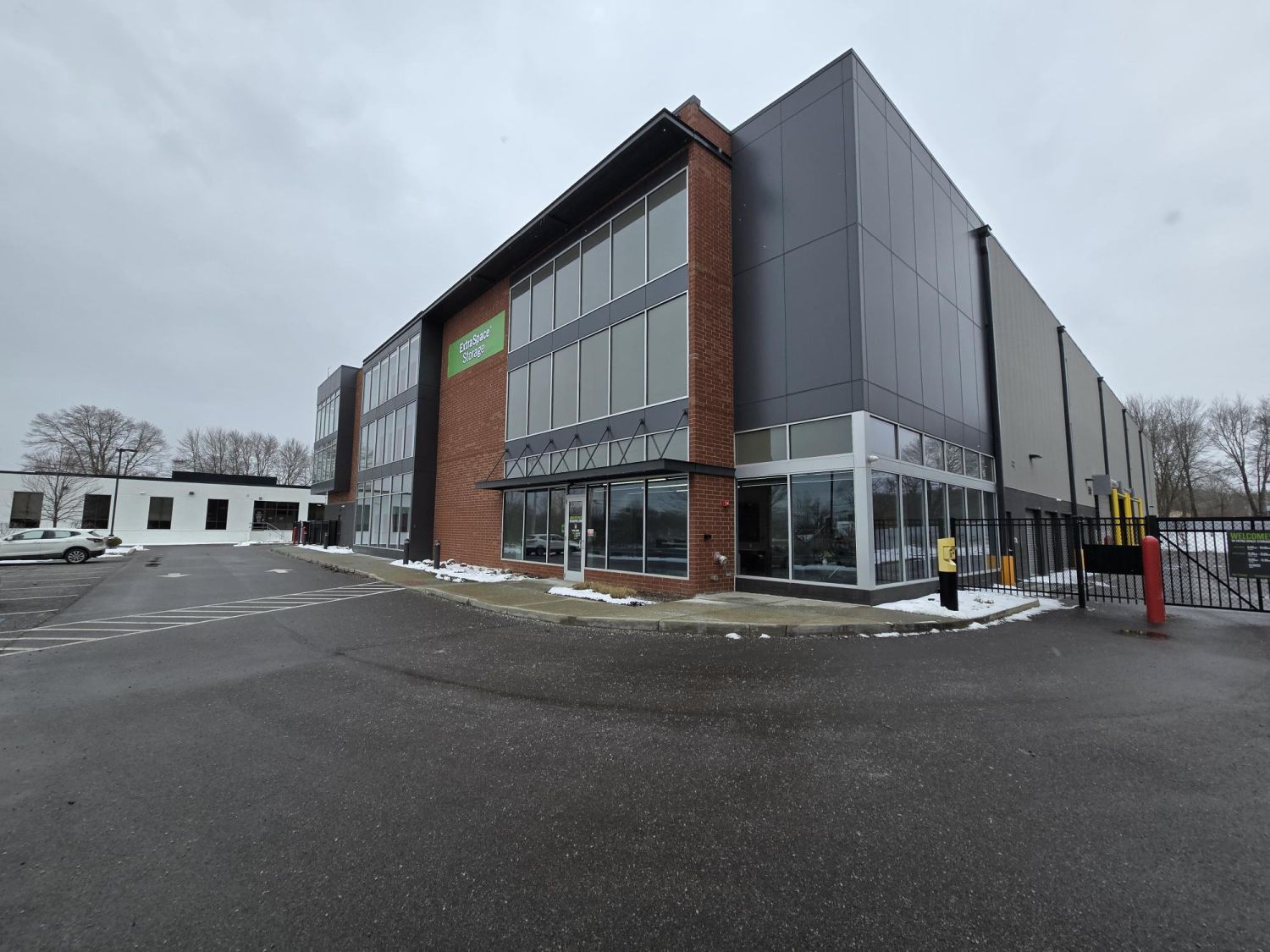 Extra Space Storage  20709 Route 19 in Cranberry Twp, PA