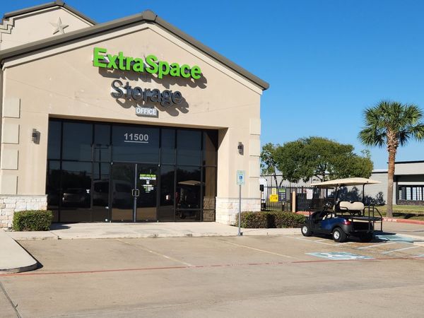 Extra Space Storage facility at 11500 FM 1960 Rd W - Houston, TX