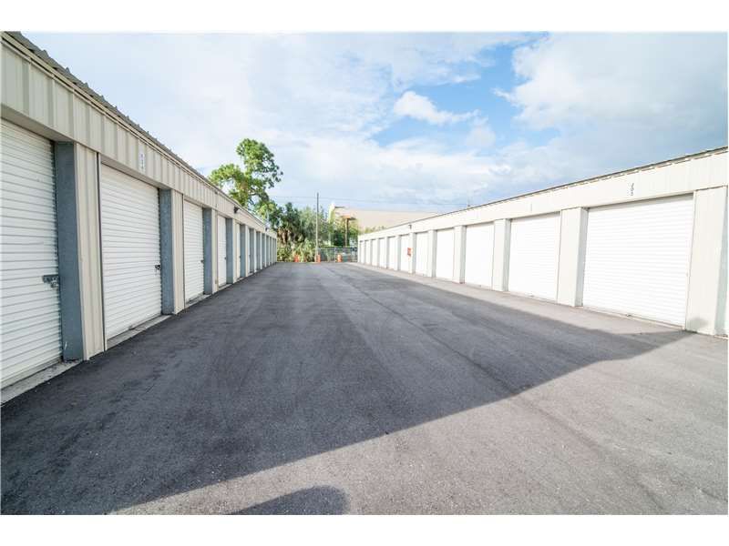 Extra Space Storage  571 Airport Pulling Rd N in Naples, FL