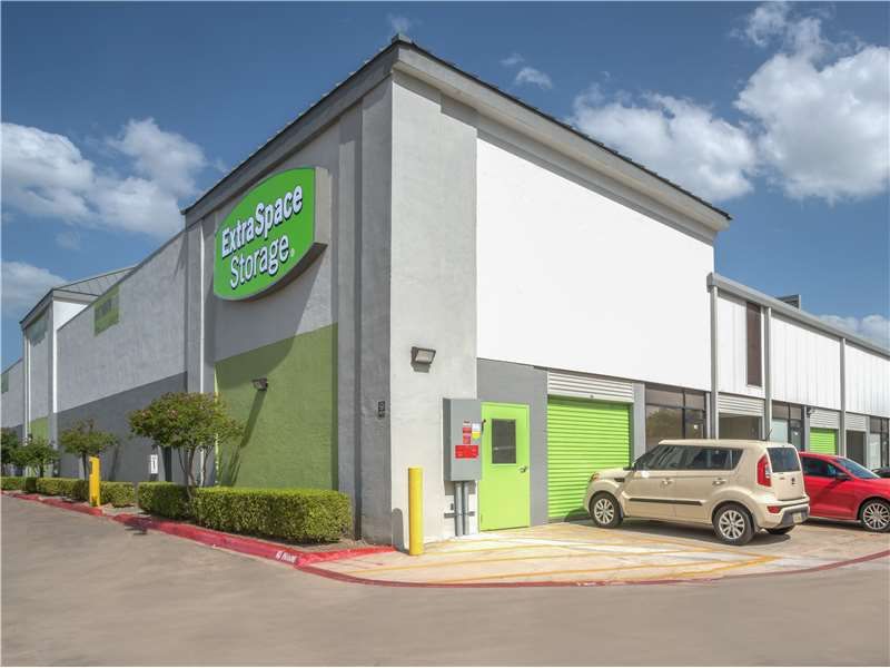10×5 Self Storage Unit in San Antonio, TX 202 N Loop 1604 W San Antonio, Texas