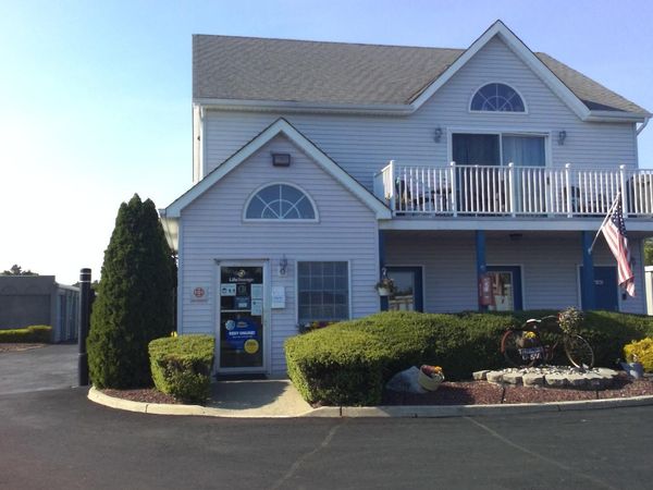 Life Storage facility on 2608 Atlantic Ave - Manasquan, NJ