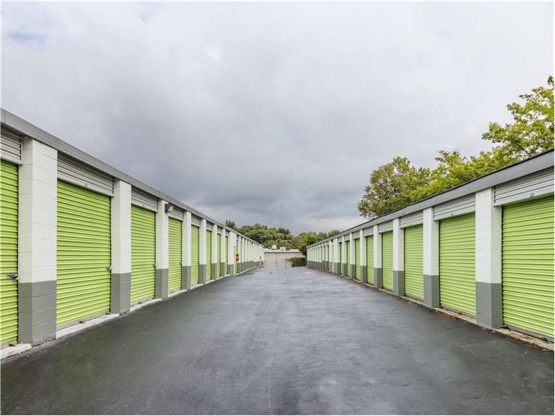 Extra Space Storage  9211 Livingston Rd in Fort Washington, MD