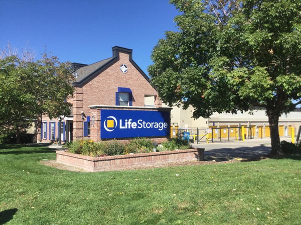 Life Storage facility on 11951 E Mississippi Ave - Aurora, CO