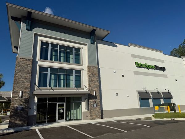 Extra Space Storage facility at 150 Pine Chase Way - St Johns, FL