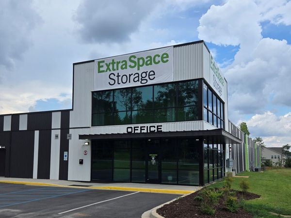 Extra Space Storage facility at 207 Hawkins Rd - Travelers Rest, SC