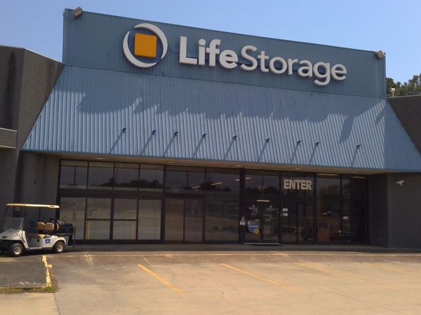 Life Storage facility on 2650 E South Blvd - Montgomery, AL