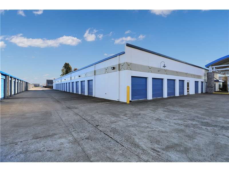 Extra Space Storage  5100 Vogel Rd in Evansville, IN