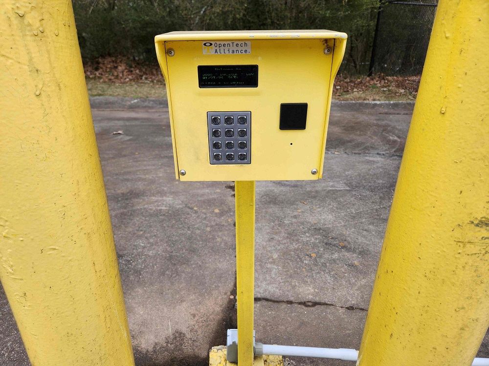 20×10 Parking Lot in Decatur, GA 5951 Covington Hwy Decatur, Georgia 2