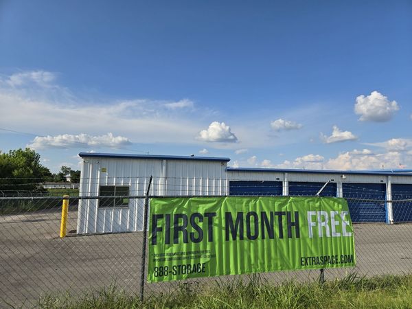 Extra Space Storage facility at 399 Hazelwood Dr - Smyrna, TN