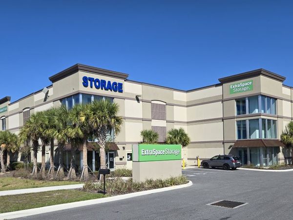 Extra Space Storage facility at 6205 W Colonial Dr - Orlando, FL