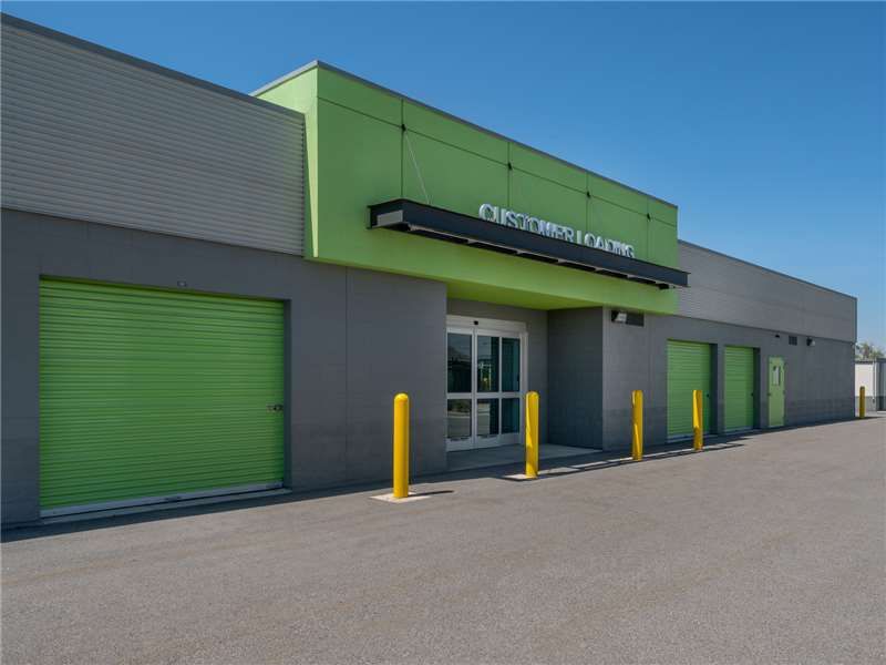 Extra Space Storage  6384 S Cottonwood St in Salt Lake City, UT