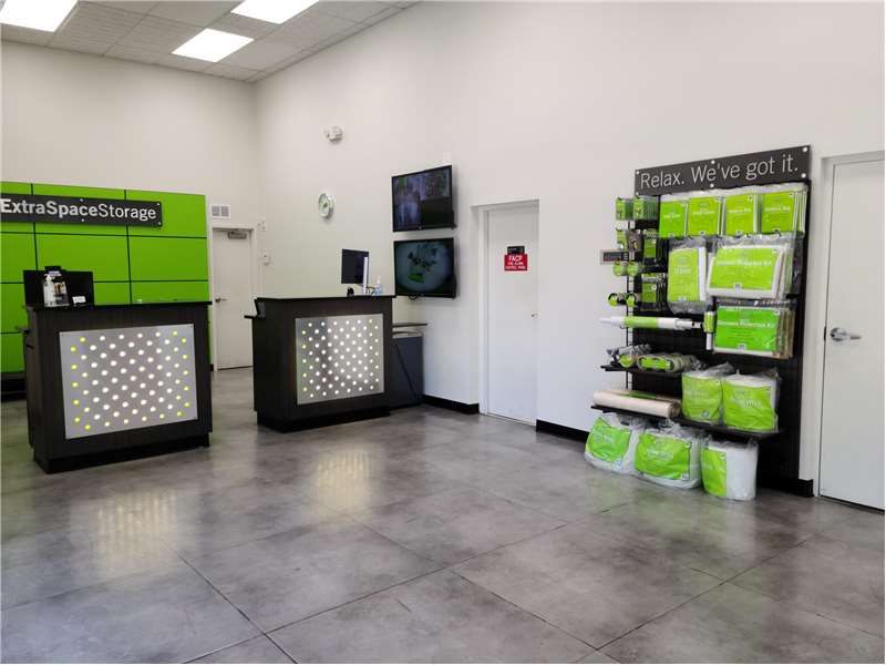 10×10 Self Storage Unit in Fort Lauderdale, FL 1201 N Flagler Dr Fort Lauderdale, Florida 3
