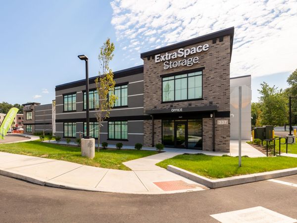 Extra Space Storage facility at 337 E Main St - Branford, CT