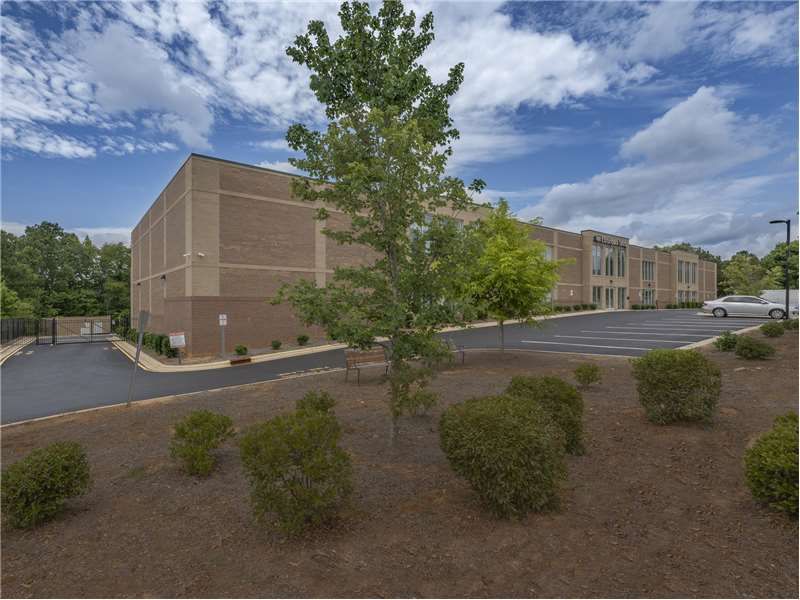 Extra Space Storage  1725 NW Maynard Rd in Cary, NC