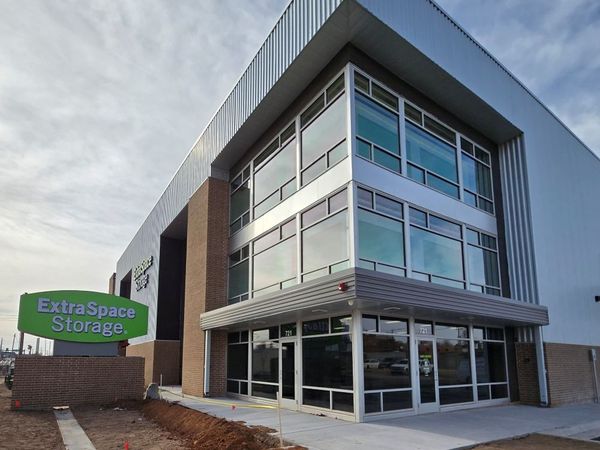 Extra Space Storage facility at 721 N Classen Blvd - Oklahoma City, OK