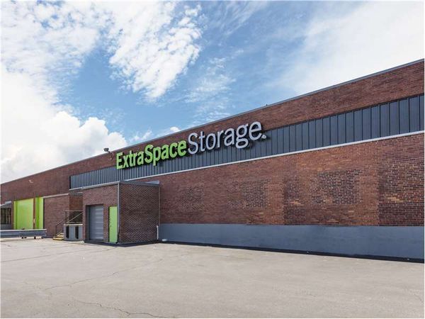 Extra Space Storage facility at 122 Allied Dr - Dedham, MA